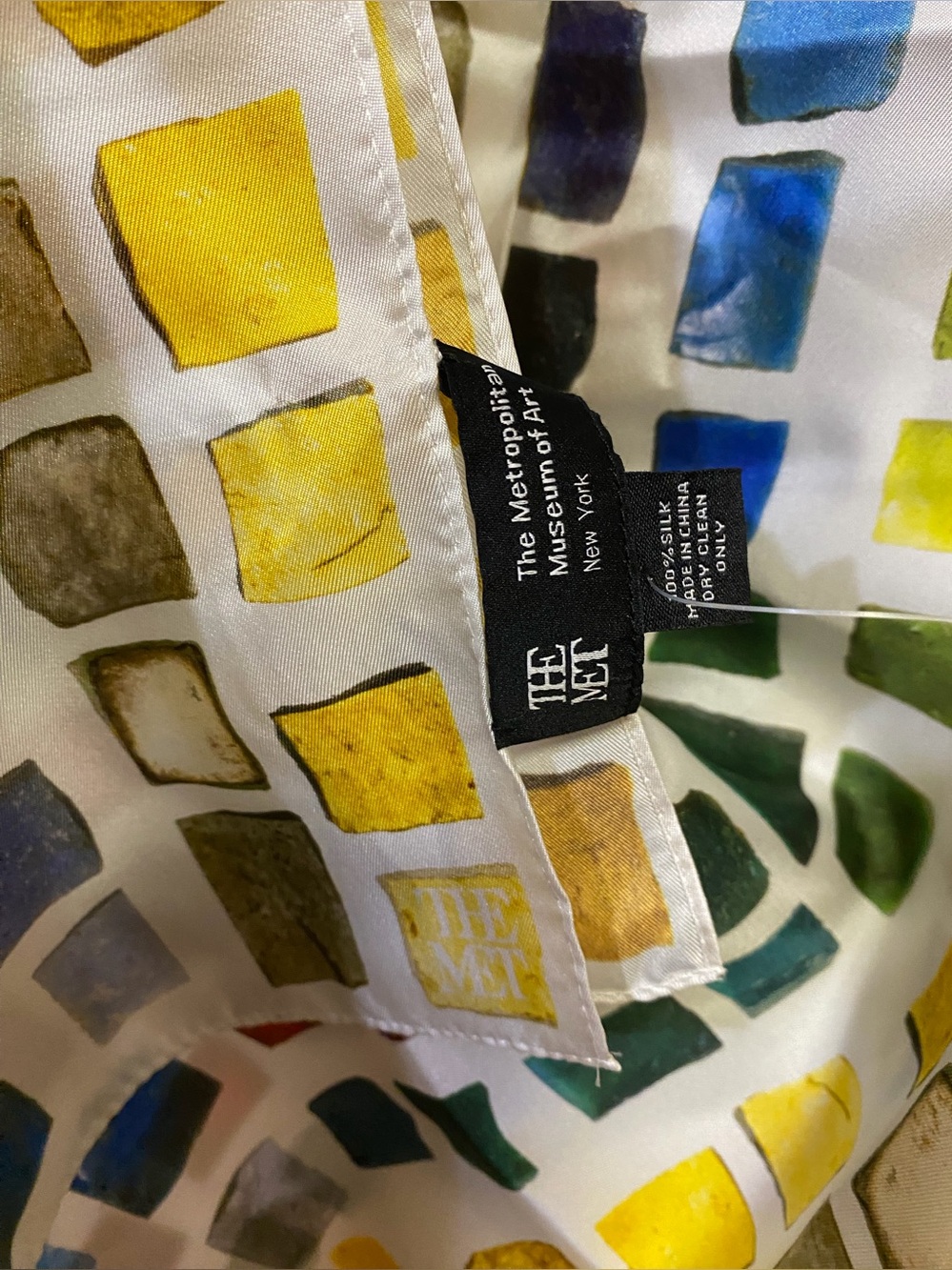 The Met Store Scarf/Wrap Byzantine Tesserae Oblong 💯Silk EUC! - Picture 5 of 5